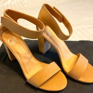 Tan heels
